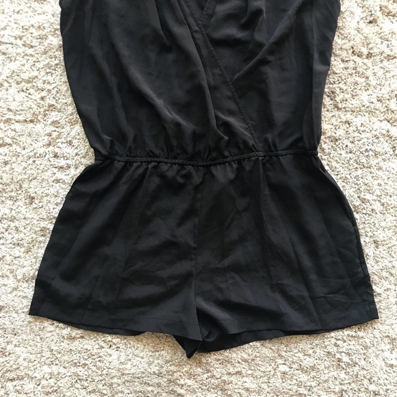 NWOT BCBGMaxAzria Romper - Picture 4 of 7